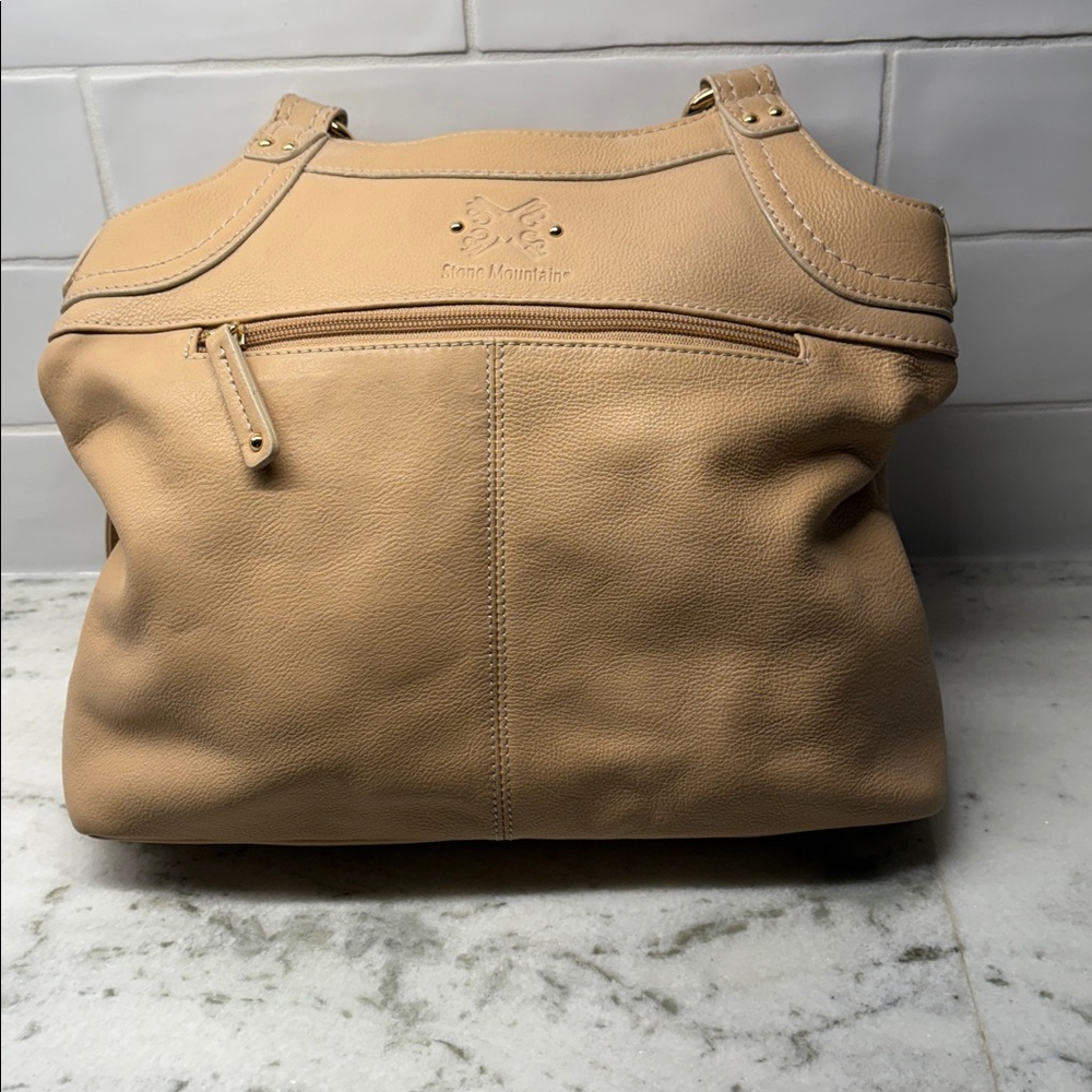 Stone Mountain Accessories Tan Shoulder Bag